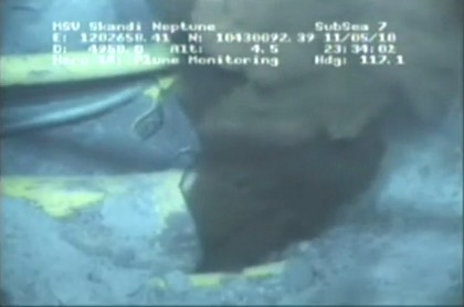 BP Oil Leak Underwater Video